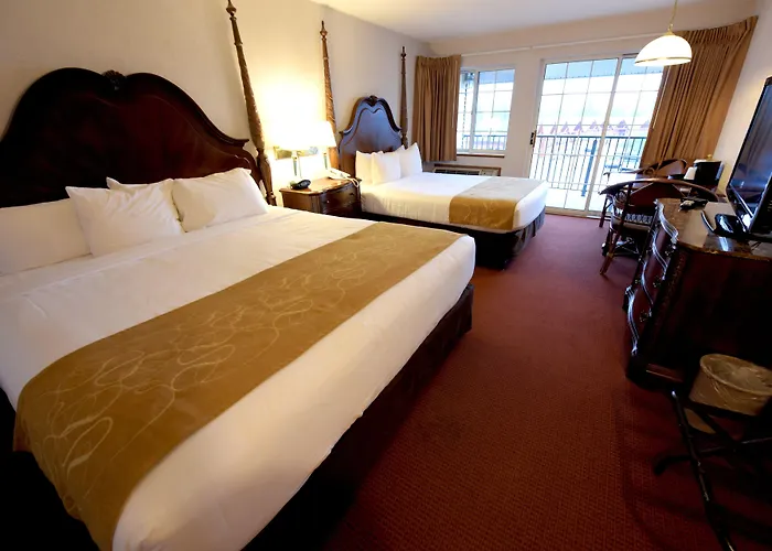 Crown Choice Inn & Suites Lakeview And Waterpark